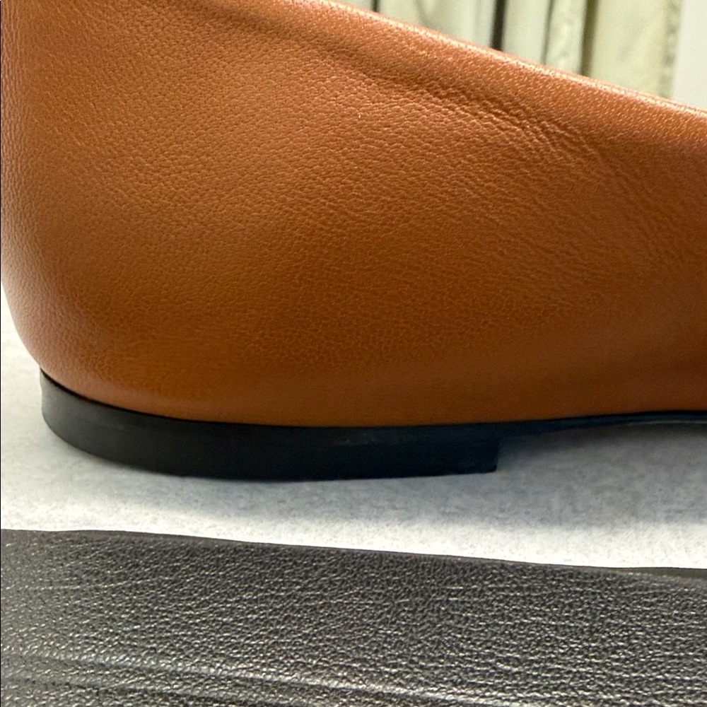 Bruno Magli Women's Tan Leather Flats - Picture 7 of 7